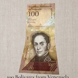 Venezuelan 100 Bolivares Banknote